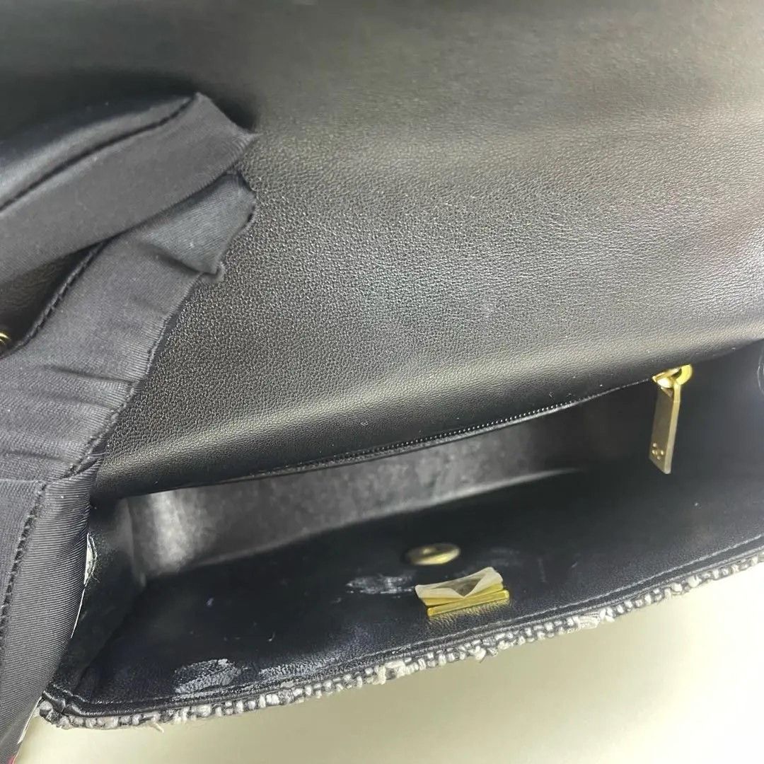 Chanel Pre-loved Bag Very good condition Size ONE SIZE - 9 Thumbnail