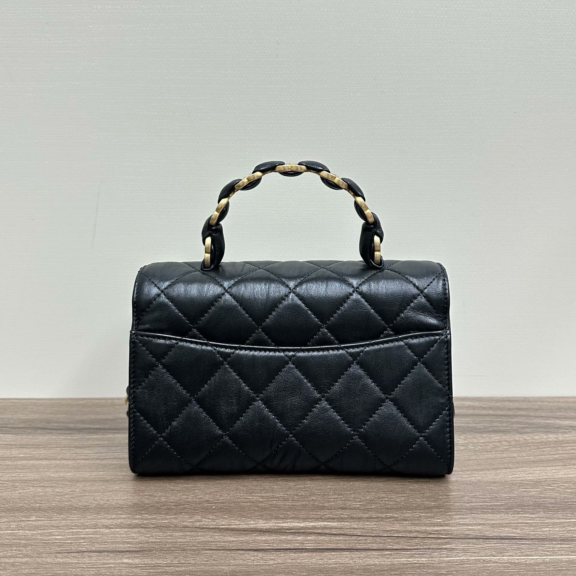 Chanel Pre-loved Bag Very good condition Size ONE SIZE - 2 Thumbnail