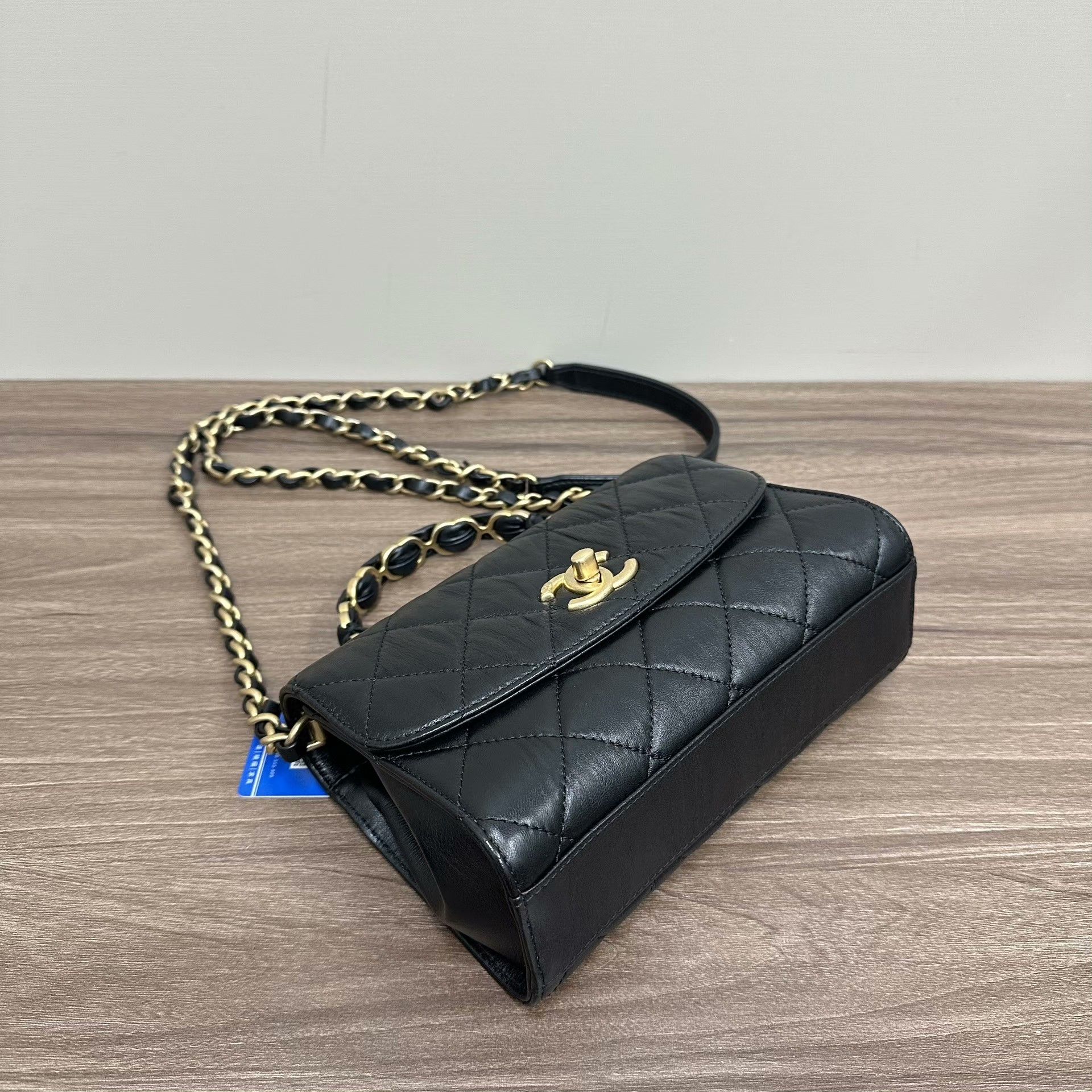 Chanel Pre-loved Bag Very good condition Size ONE SIZE - 5 Thumbnail