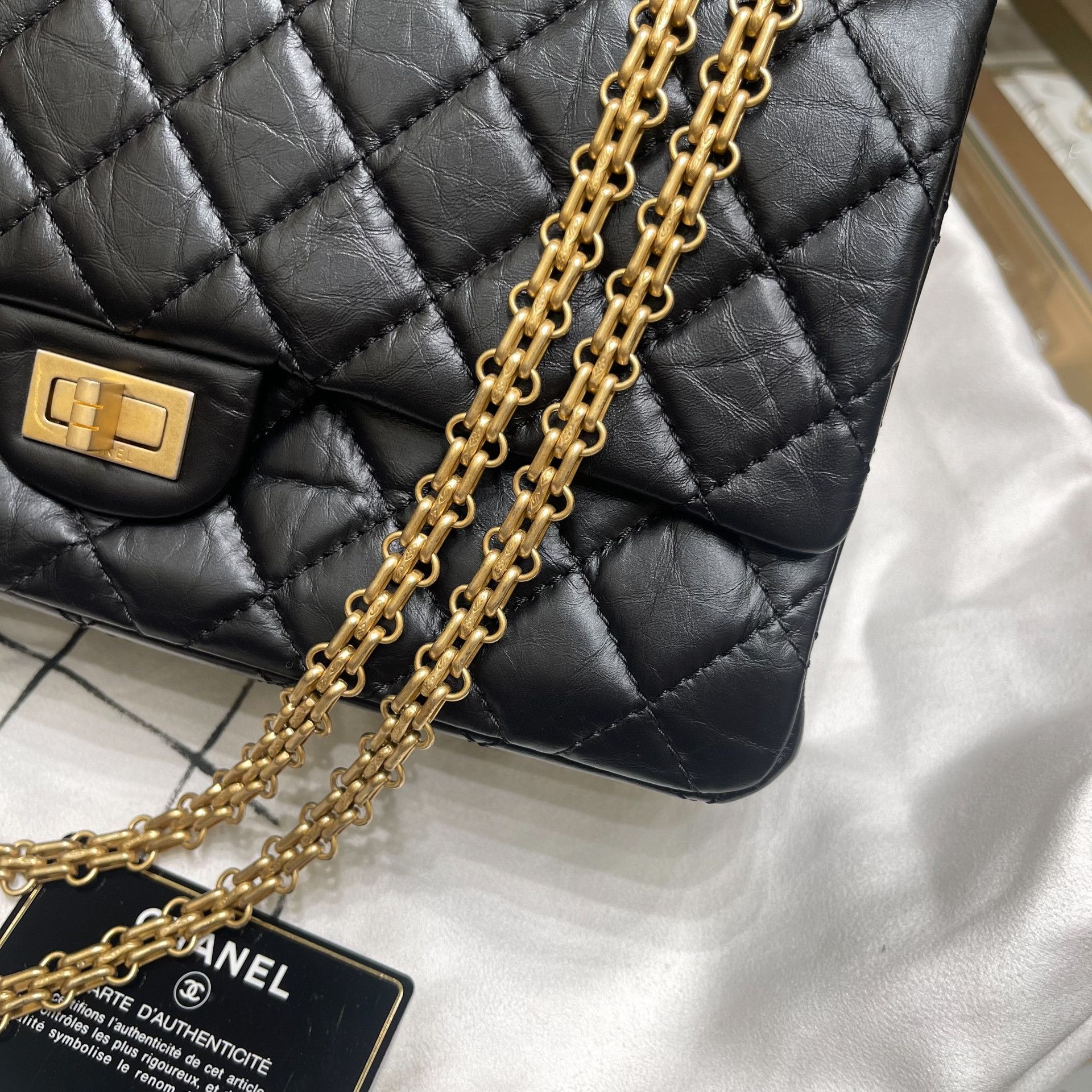 Chanel Pre-loved Bag Very good condition Size ONE SIZE - 3 Thumbnail