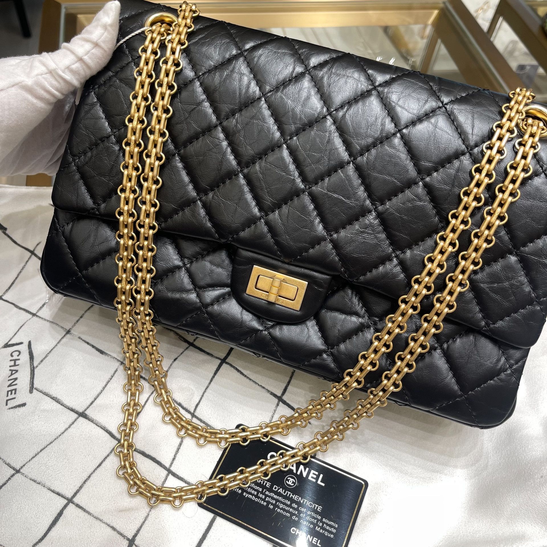 Chanel Pre-loved Bag Very good condition Size ONE SIZE - 2 Thumbnail