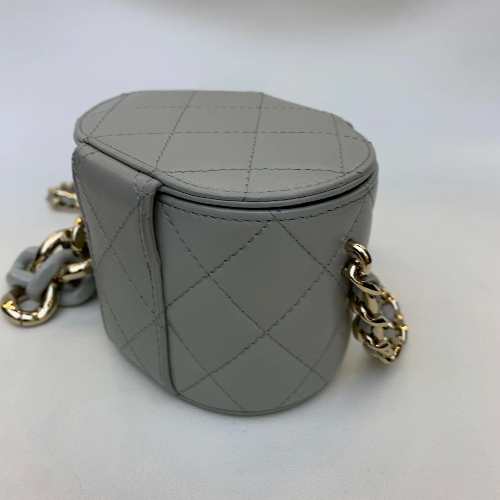 Chanel Pre-loved Bag Very good condition Size ONE SIZE - 4 Thumbnail