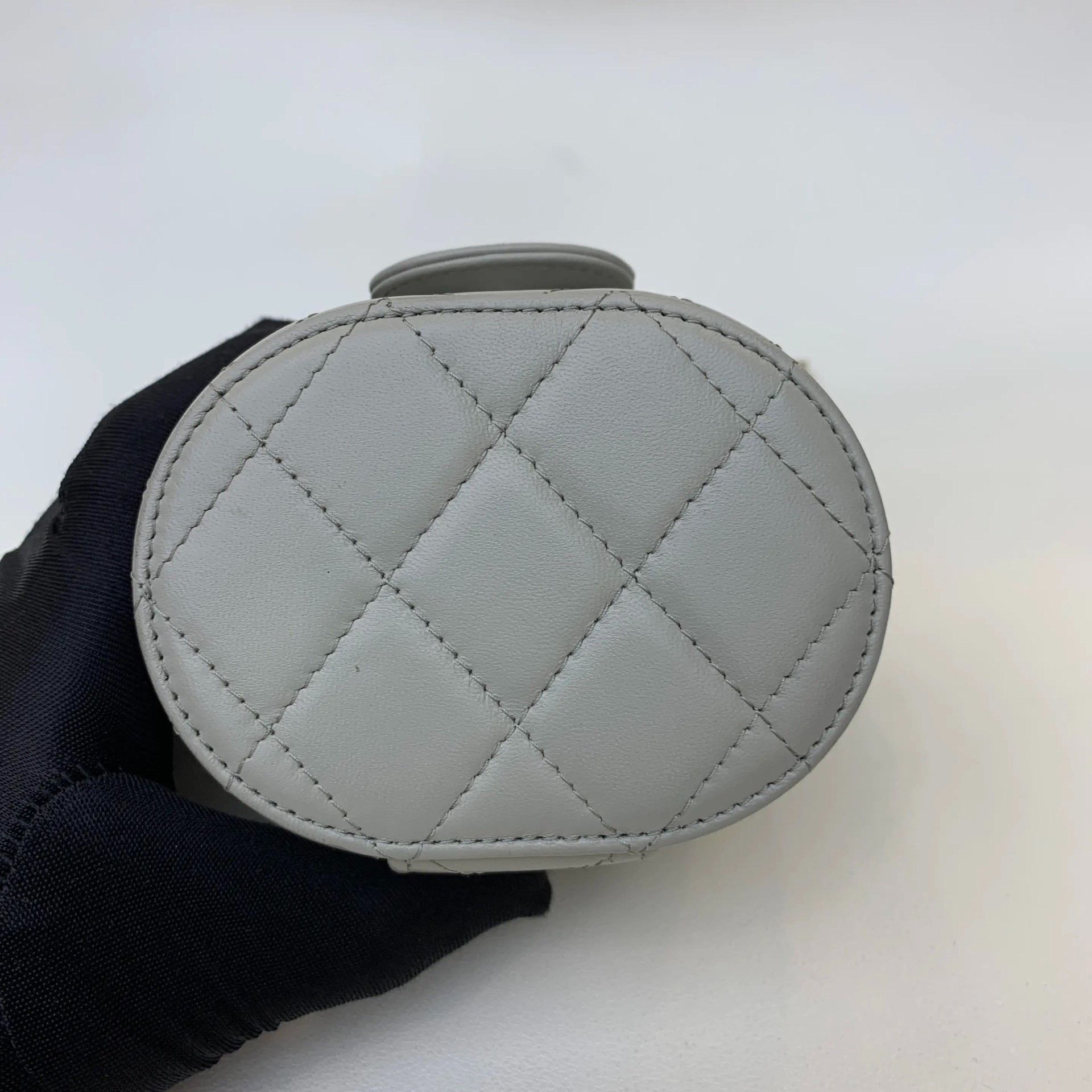 Chanel Pre-loved Bag Very good condition Size ONE SIZE - 6 Thumbnail