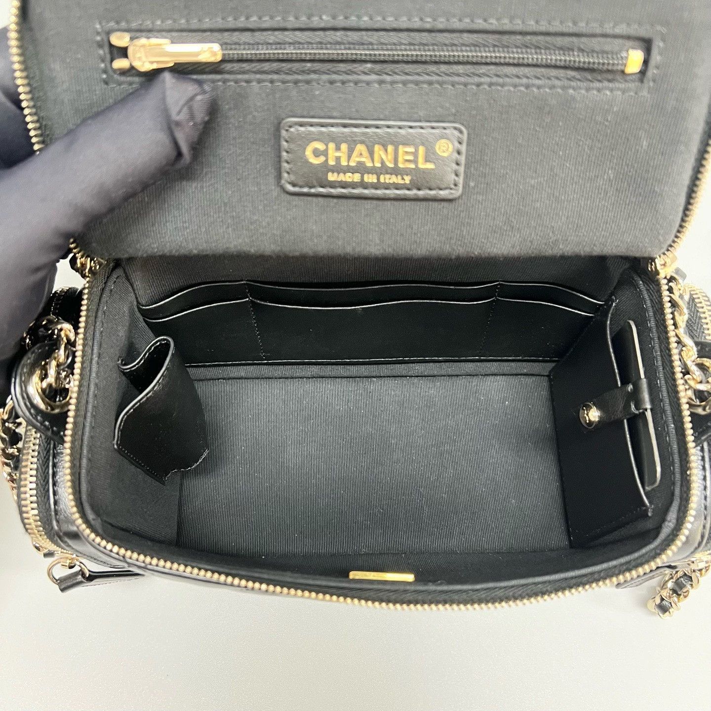 Chanel Pre-loved Bag Very good condition Size ONE SIZE - 9 Thumbnail