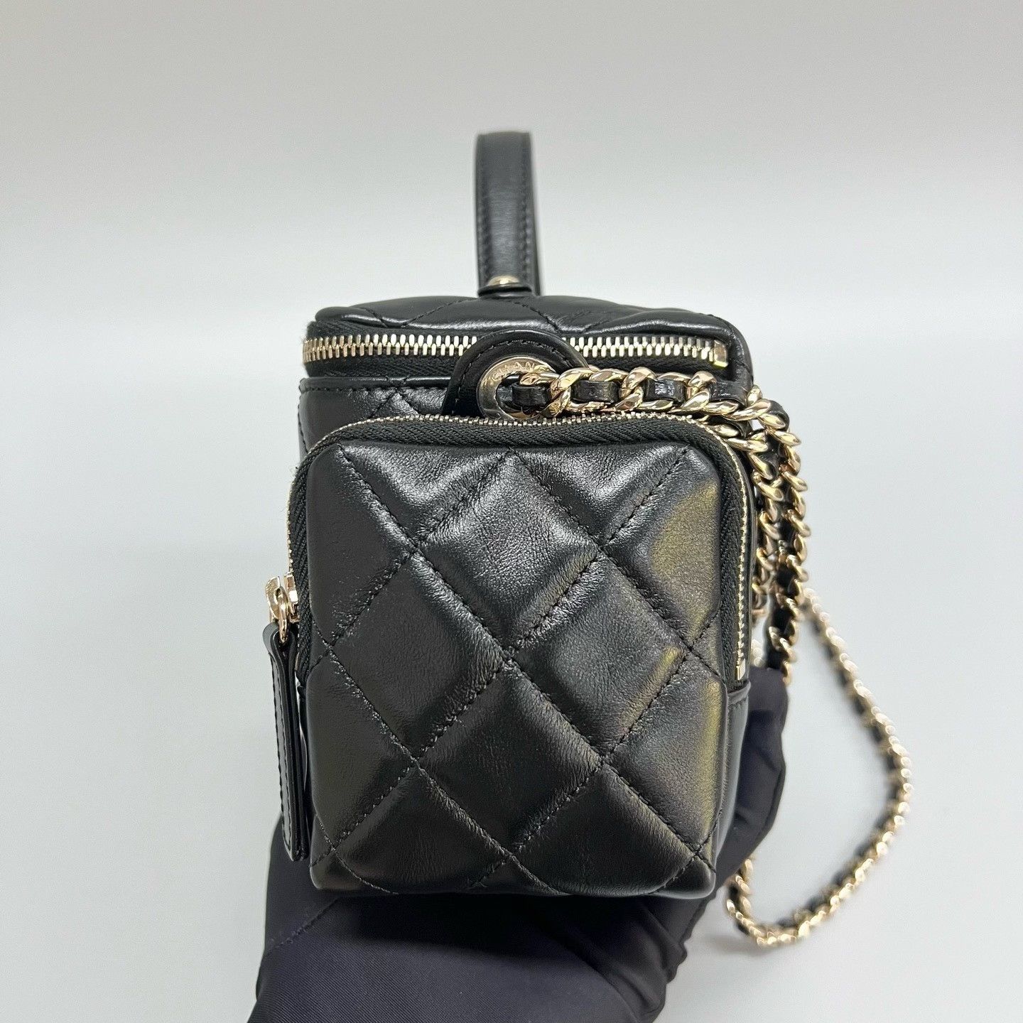 Chanel Pre-loved Bag Very good condition Size ONE SIZE - 6 Thumbnail