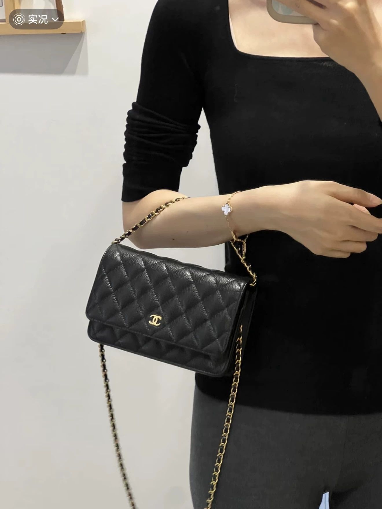 Chanel Pre-loved Bag Very good condition Size ONE SIZE - 5 Thumbnail
