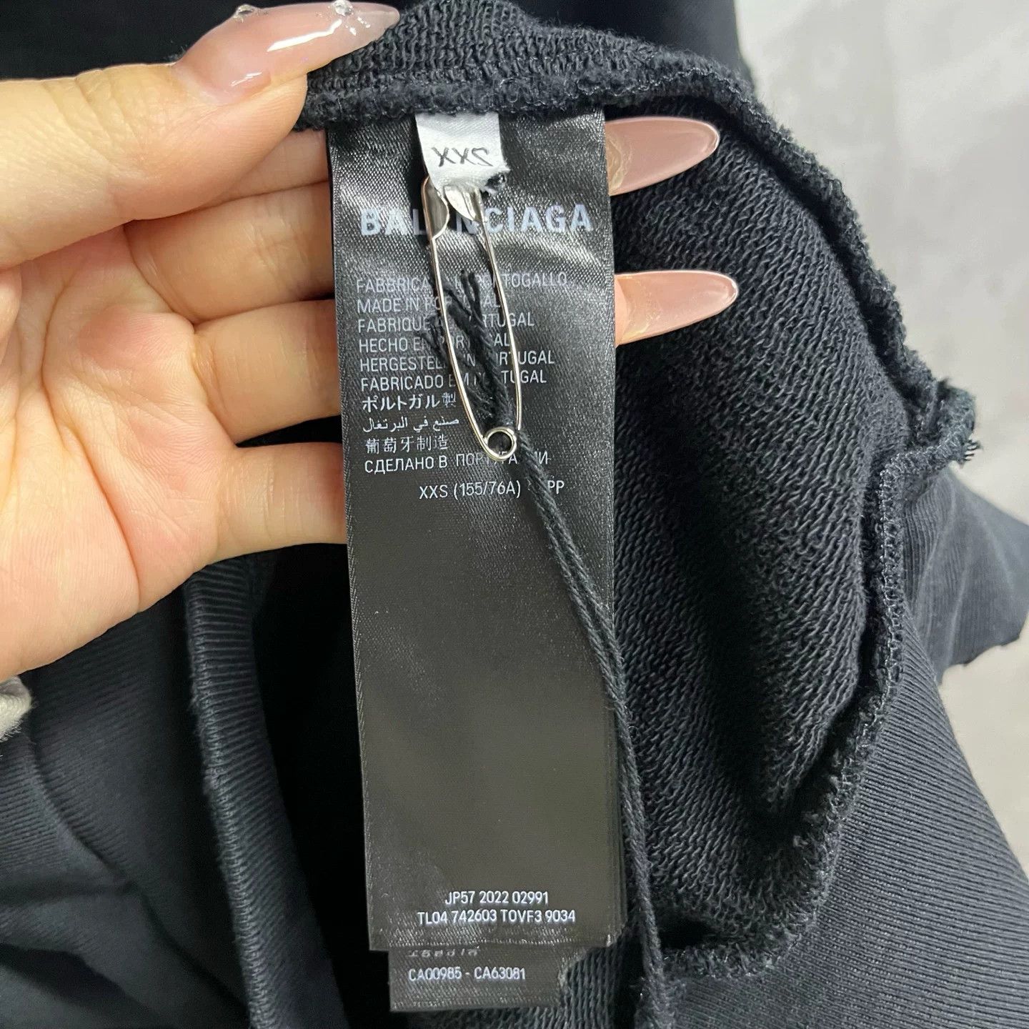 Balenciaga Balenciaga Retro Embroidered Black Hoodie XXS Men Size US XXS / EU 40 - 3 Thumbnail
