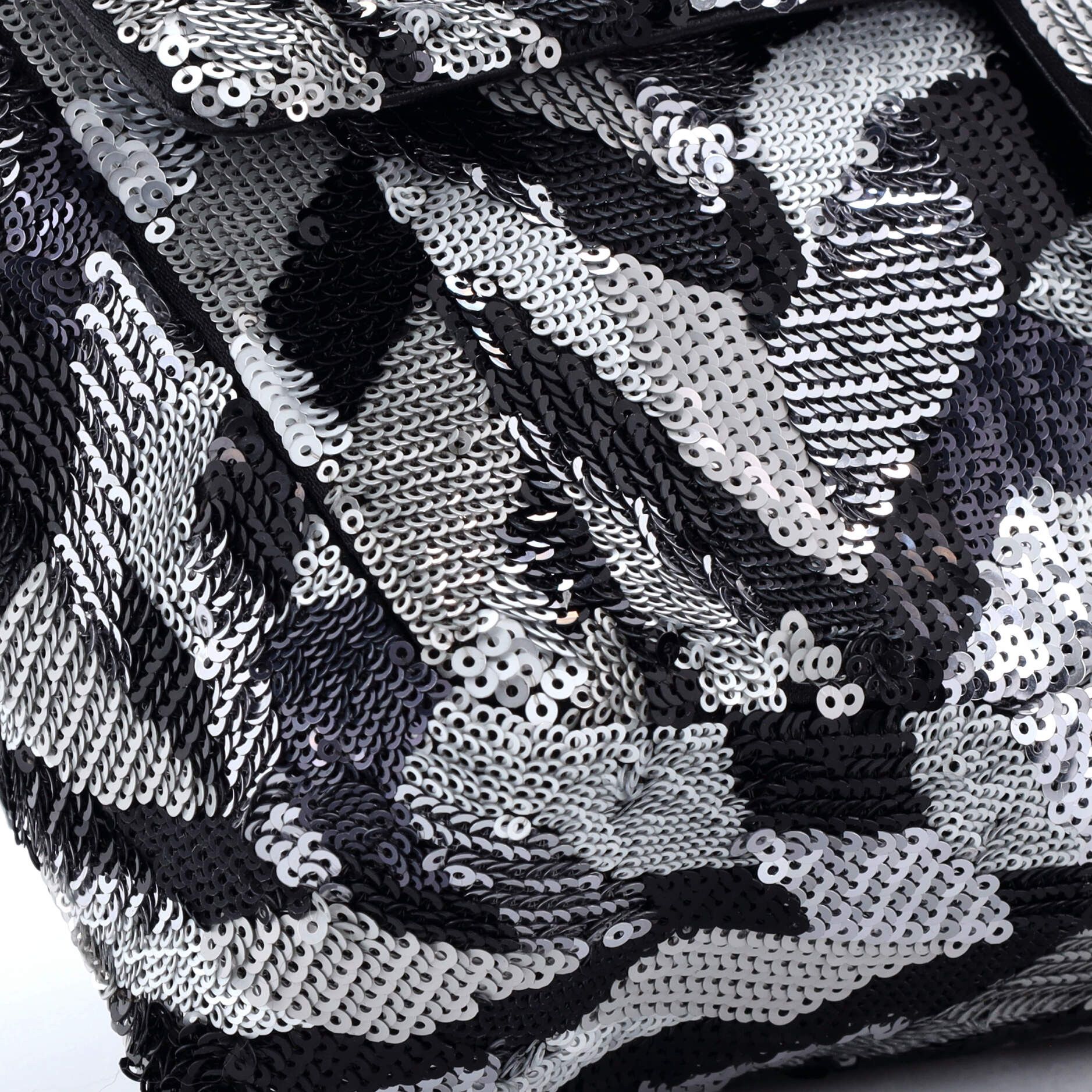 Chanel CC Chain Flap Bag Size ONE SIZE - 6 Thumbnail