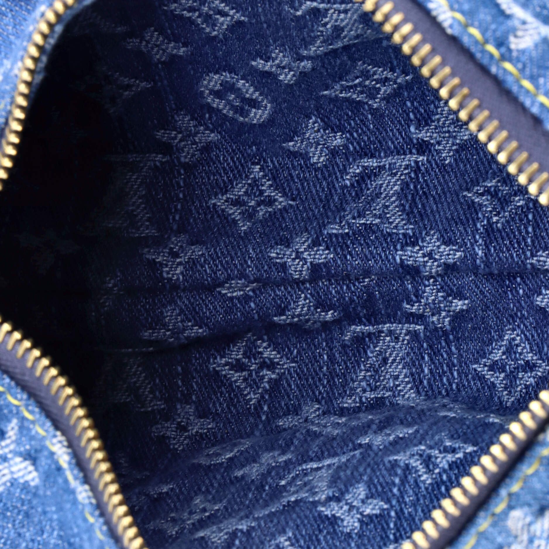 Louis Vuitton Hills Pochette Size ONE SIZE - 5 Thumbnail