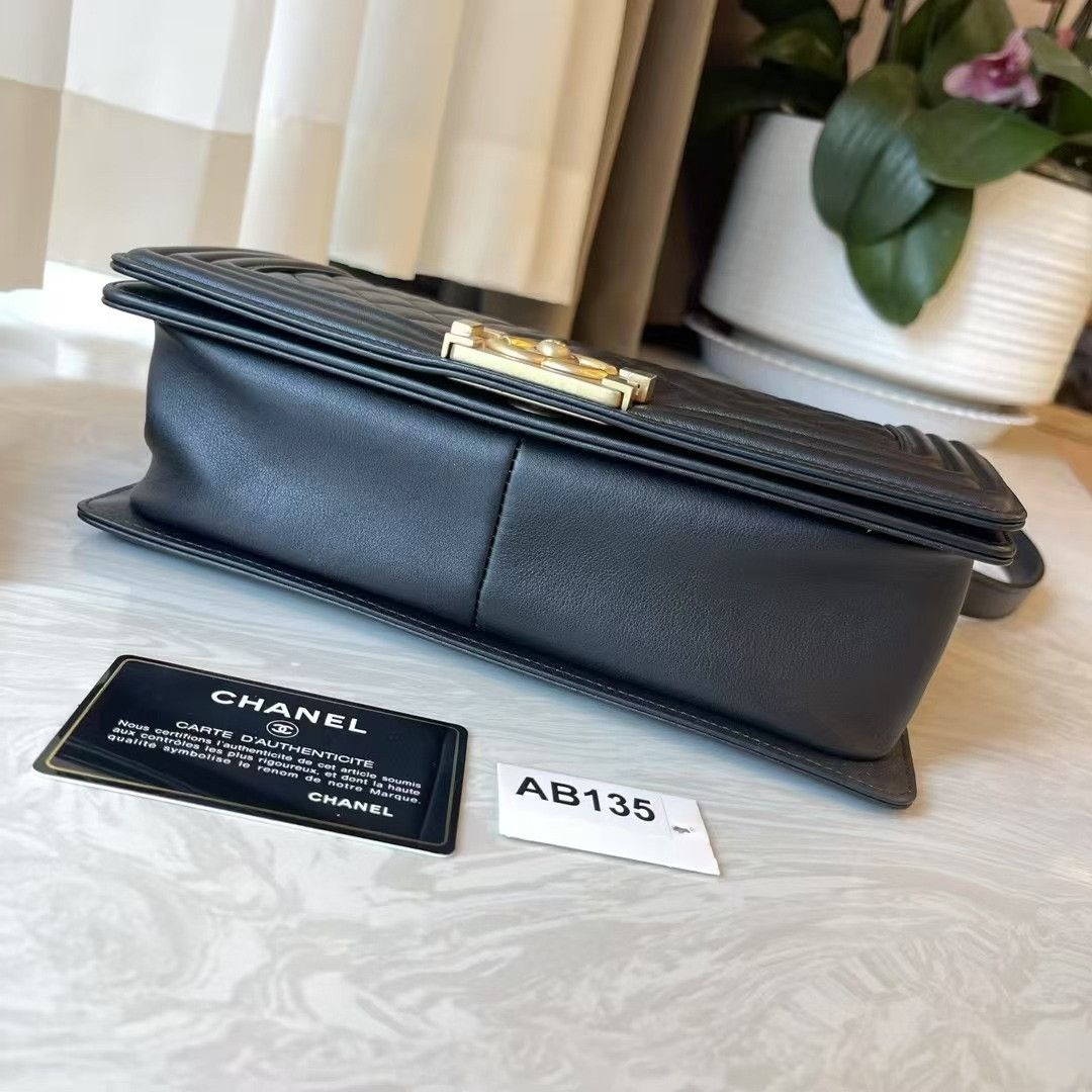 Chanel Pre-loved Bag Very good condition Size ONE SIZE - 9 Thumbnail