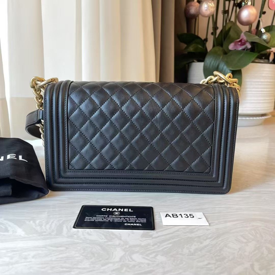 Chanel Pre-loved Bag Very good condition Size ONE SIZE - 4 Thumbnail