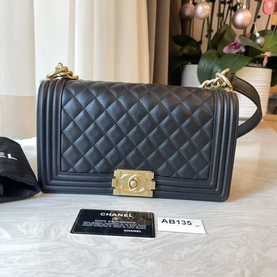 Chanel Pre-loved Bag Very good condition Size ONE SIZE - 2 Thumbnail