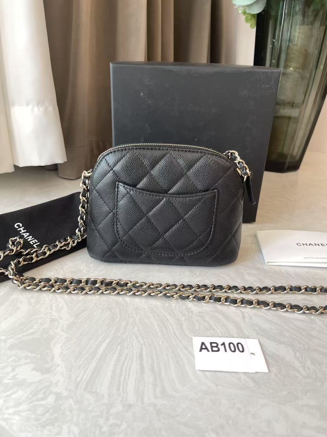 Chanel Pre-loved Bag Very good condition Size ONE SIZE - 6 Thumbnail