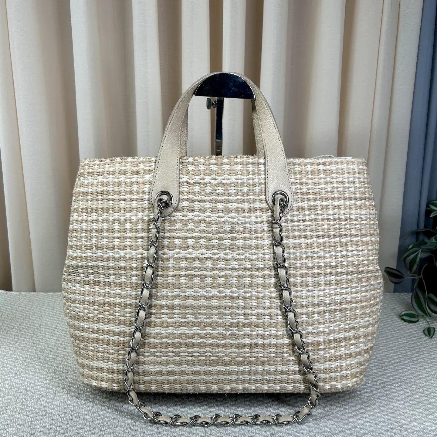 Chanel Pre-loved Bag Very good condition Size ONE SIZE - 2 Thumbnail