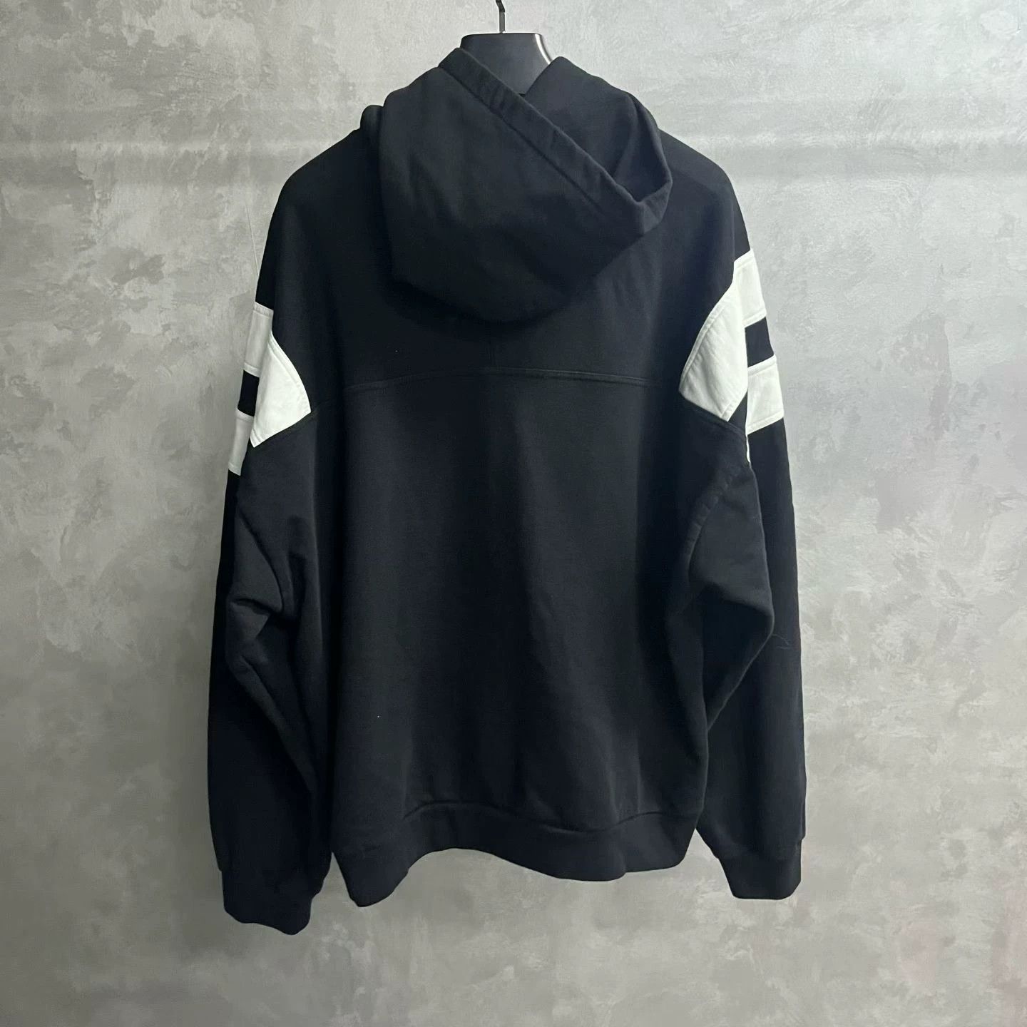 Balenciaga Balenciaga Retro Black Hoodie M Men Size US M / EU 48-50 / 2 - 5 Thumbnail