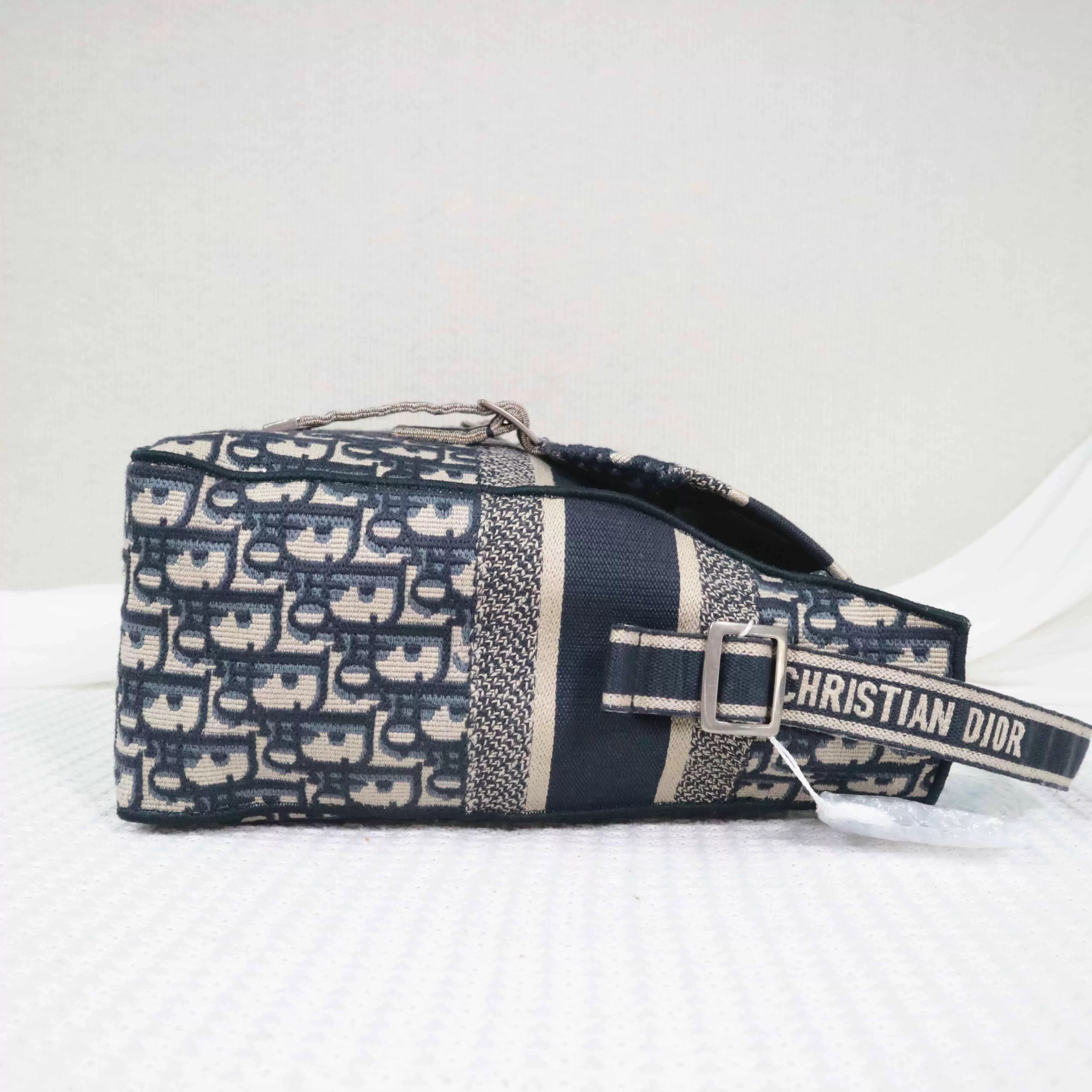 Dior Pre-loved Bag Very good condition Size ONE SIZE - 6 Thumbnail