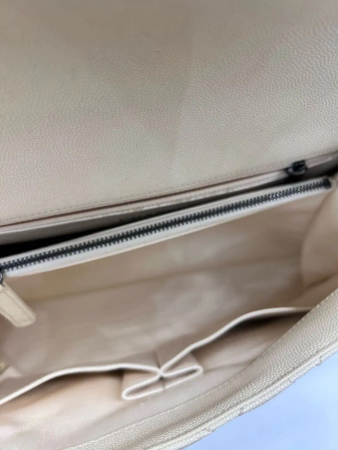 Chanel Pre-loved Bag Very good condition Size ONE SIZE - 8 Thumbnail