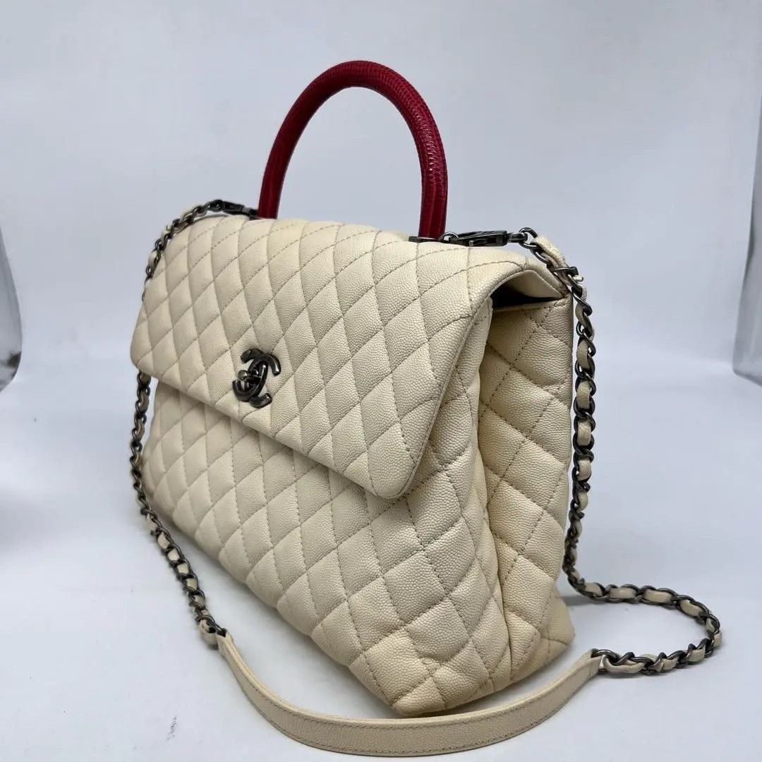 Chanel Pre-loved Bag Very good condition Size ONE SIZE - 2 Thumbnail