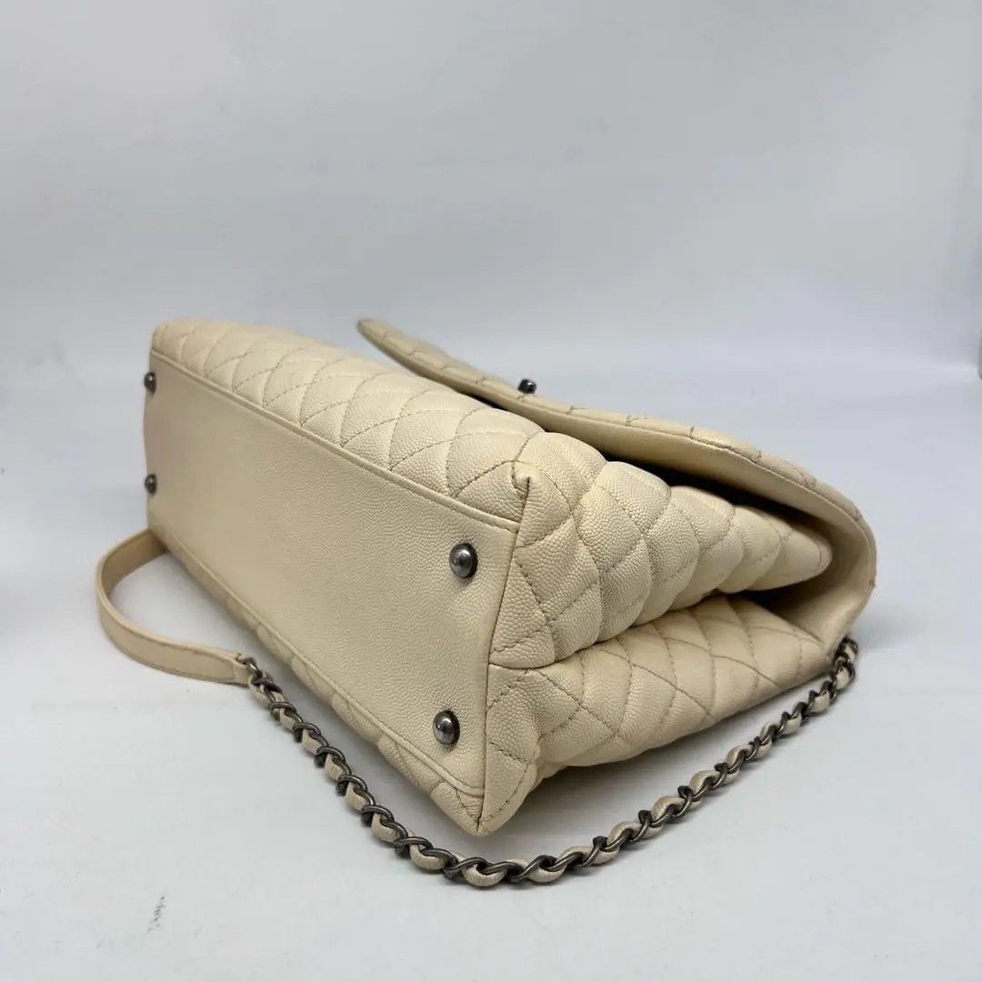 Chanel Pre-loved Bag Very good condition Size ONE SIZE - 5 Thumbnail