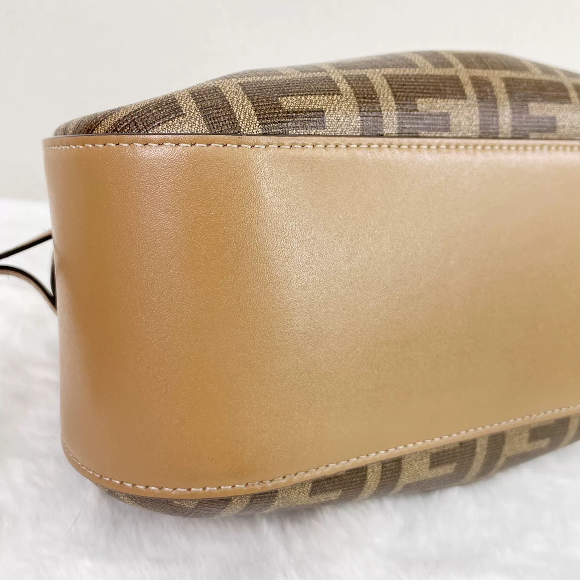 Fendi Pre-loved Bag Very good condition Size ONE SIZE - 6 Thumbnail