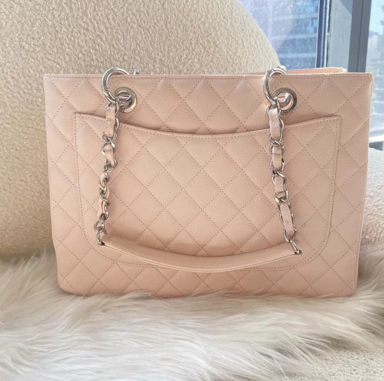 Chanel Pre-loved Bag Very good condition Size ONE SIZE - 2 Thumbnail