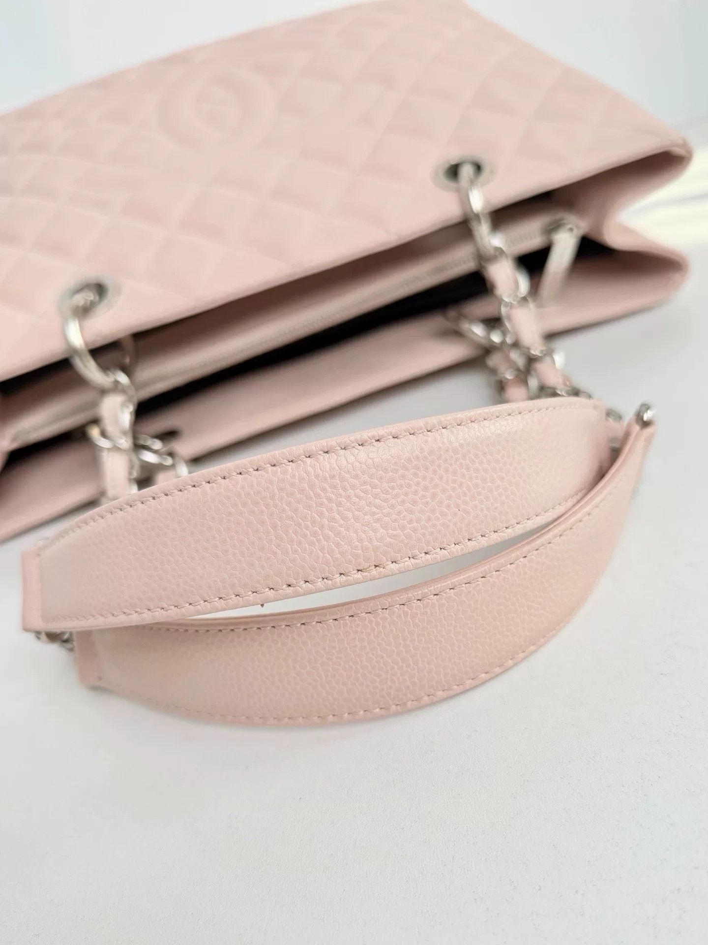 Chanel Pre-loved Bag Very good condition Size ONE SIZE - 6 Thumbnail