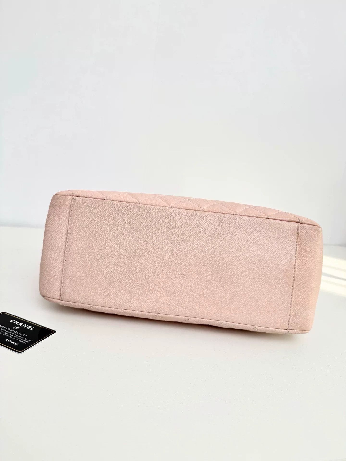 Chanel Pre-loved Bag Very good condition Size ONE SIZE - 8 Thumbnail