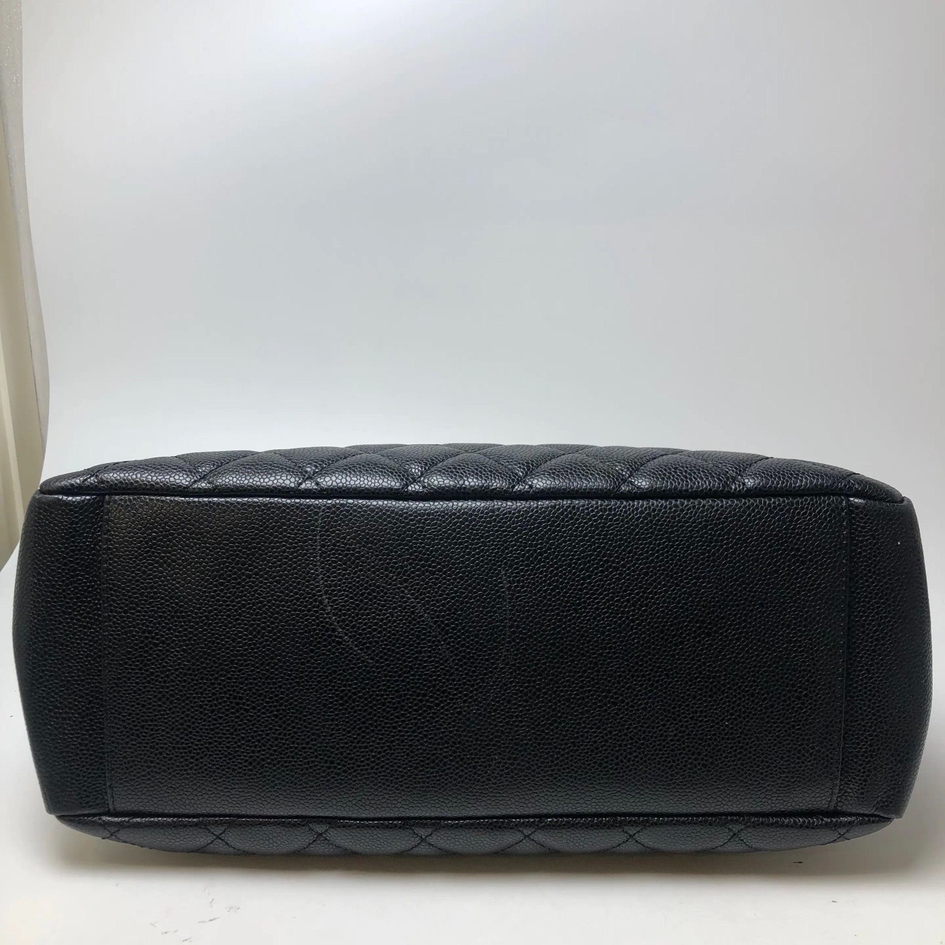 Chanel Pre-loved Bag Very good condition Size ONE SIZE - 8 Thumbnail