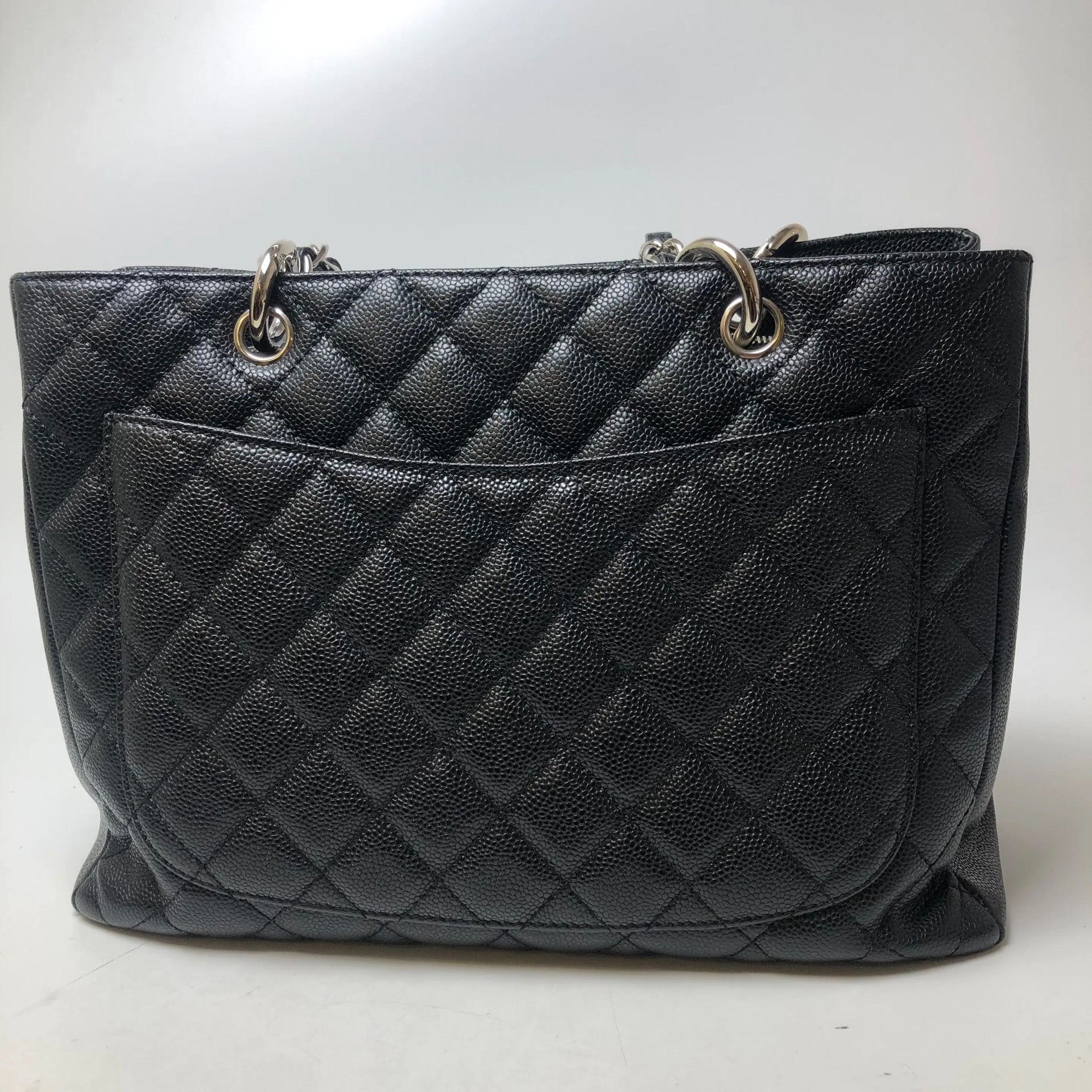 Chanel Pre-loved Bag Very good condition Size ONE SIZE - 5 Thumbnail