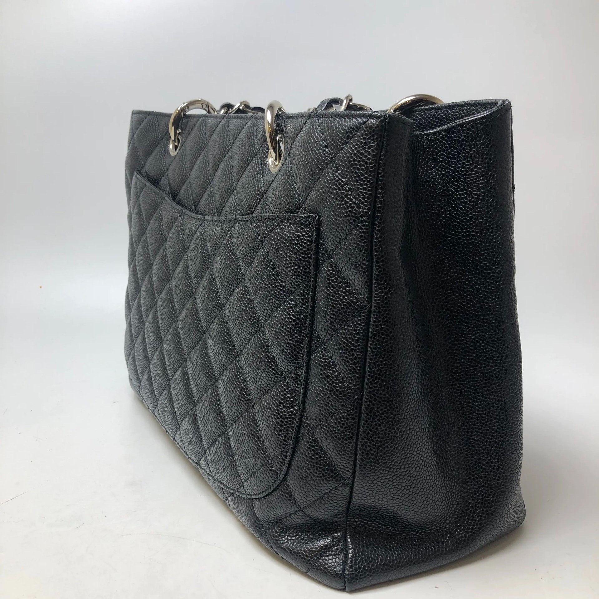 Chanel Pre-loved Bag Very good condition Size ONE SIZE - 4 Thumbnail
