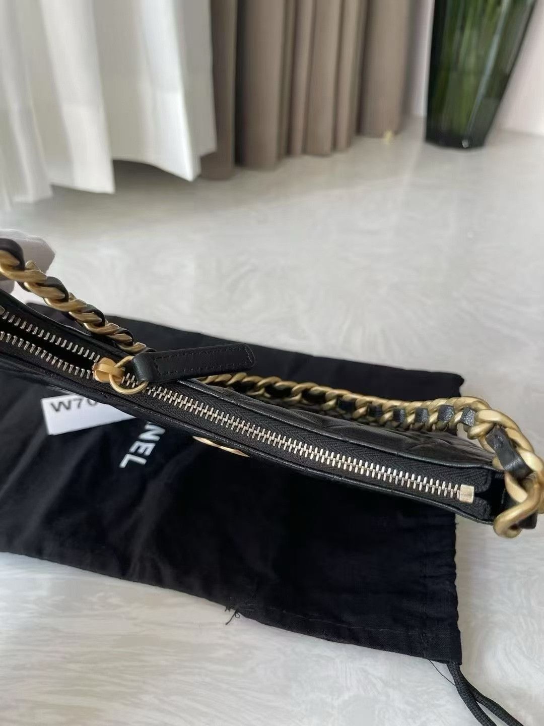 Chanel Pre-loved Bag Very good condition Size ONE SIZE - 7 Thumbnail