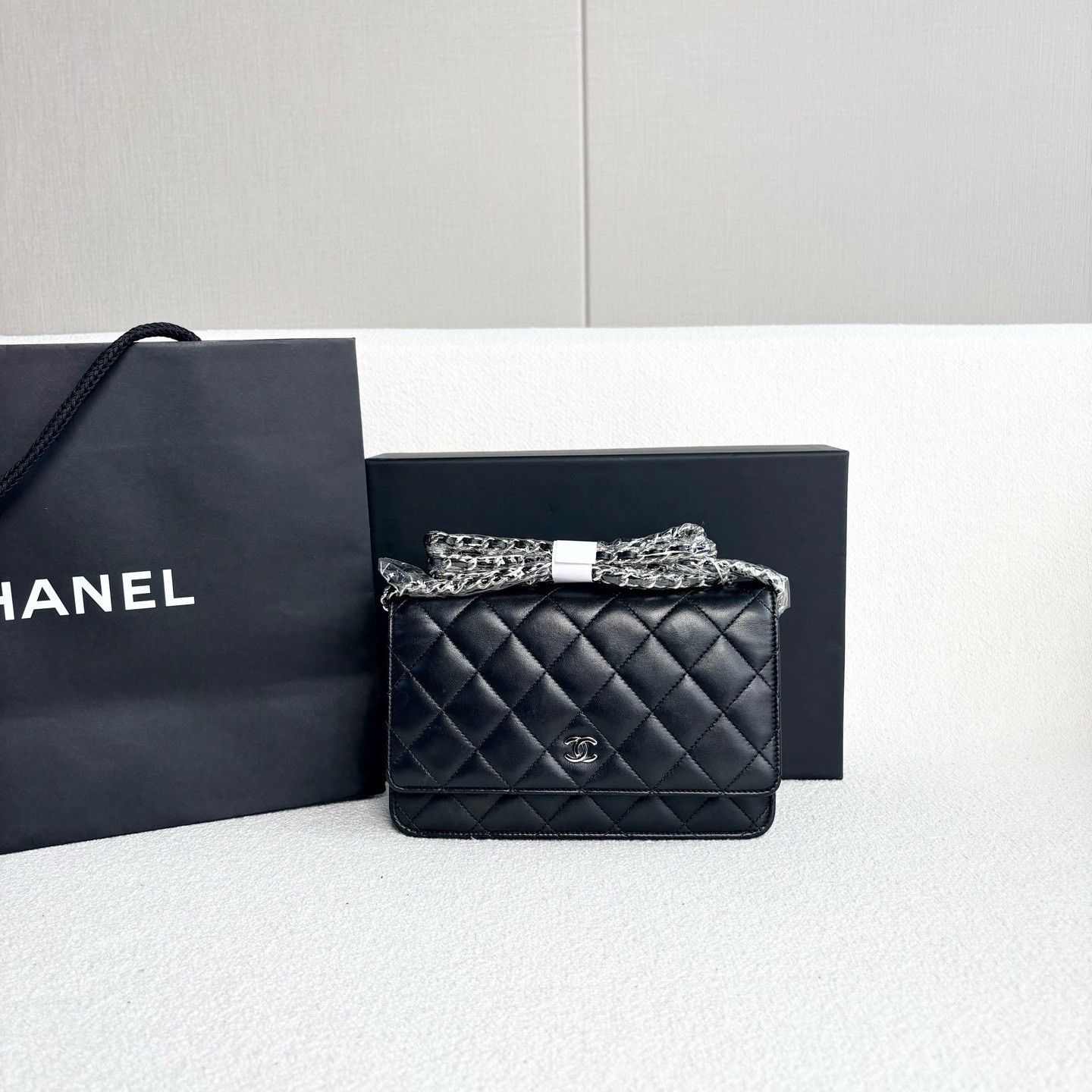 Chanel Pre-loved Bag Very good condition Size ONE SIZE - 2 Thumbnail