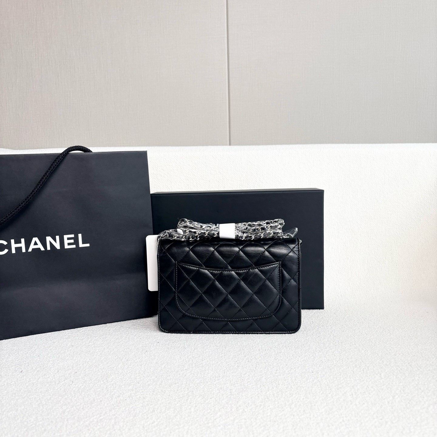 Chanel Pre-loved Bag Very good condition Size ONE SIZE - 3 Thumbnail