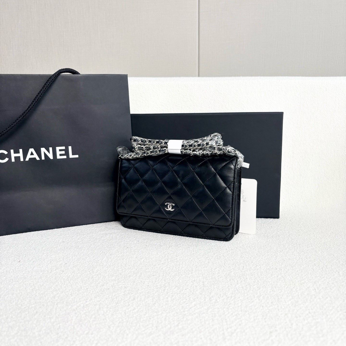 Chanel Pre-loved Bag Very good condition Size ONE SIZE - 6 Thumbnail