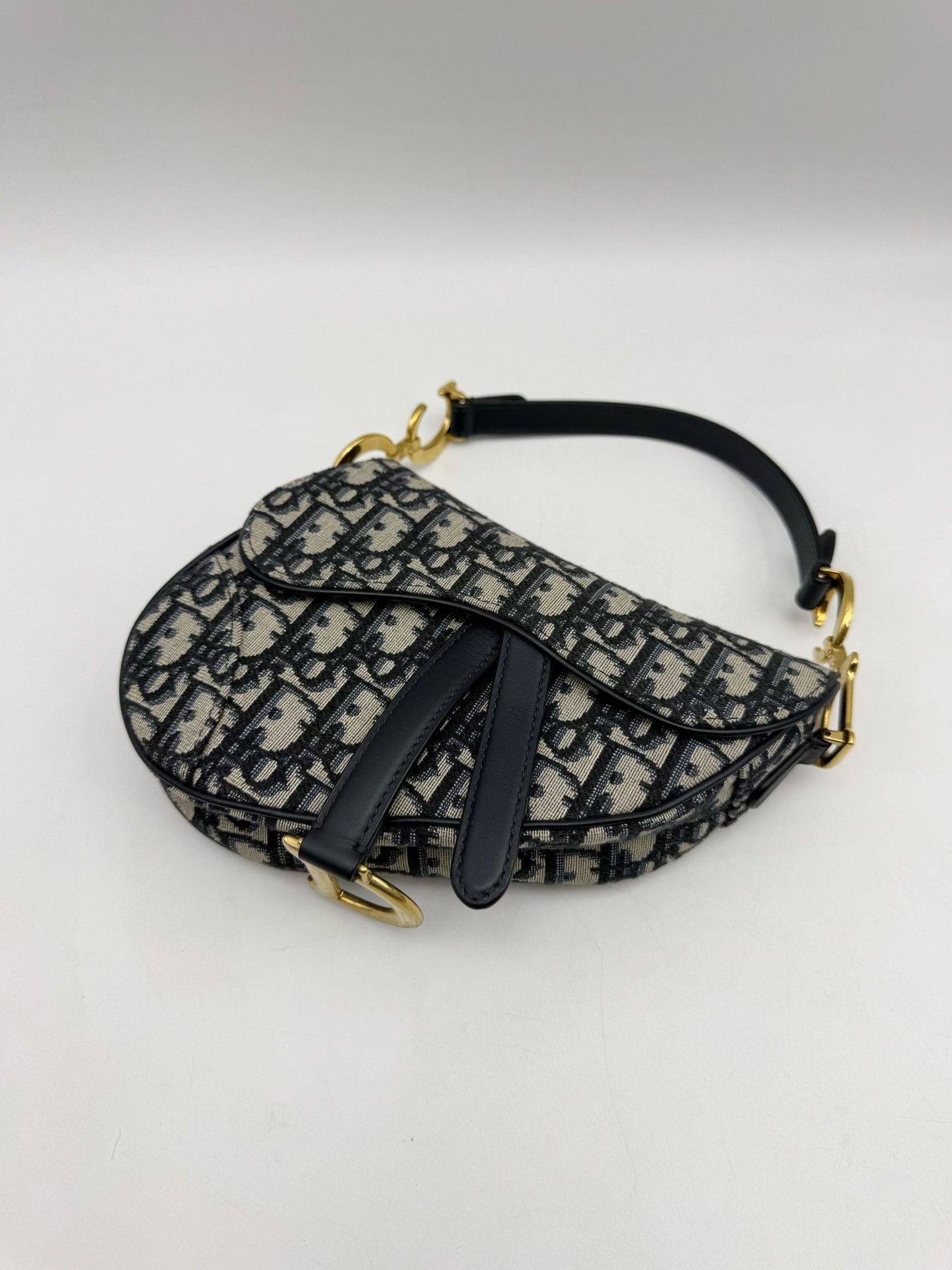 Dior Pre-loved Bag Very good condition Size ONE SIZE - 4 Thumbnail