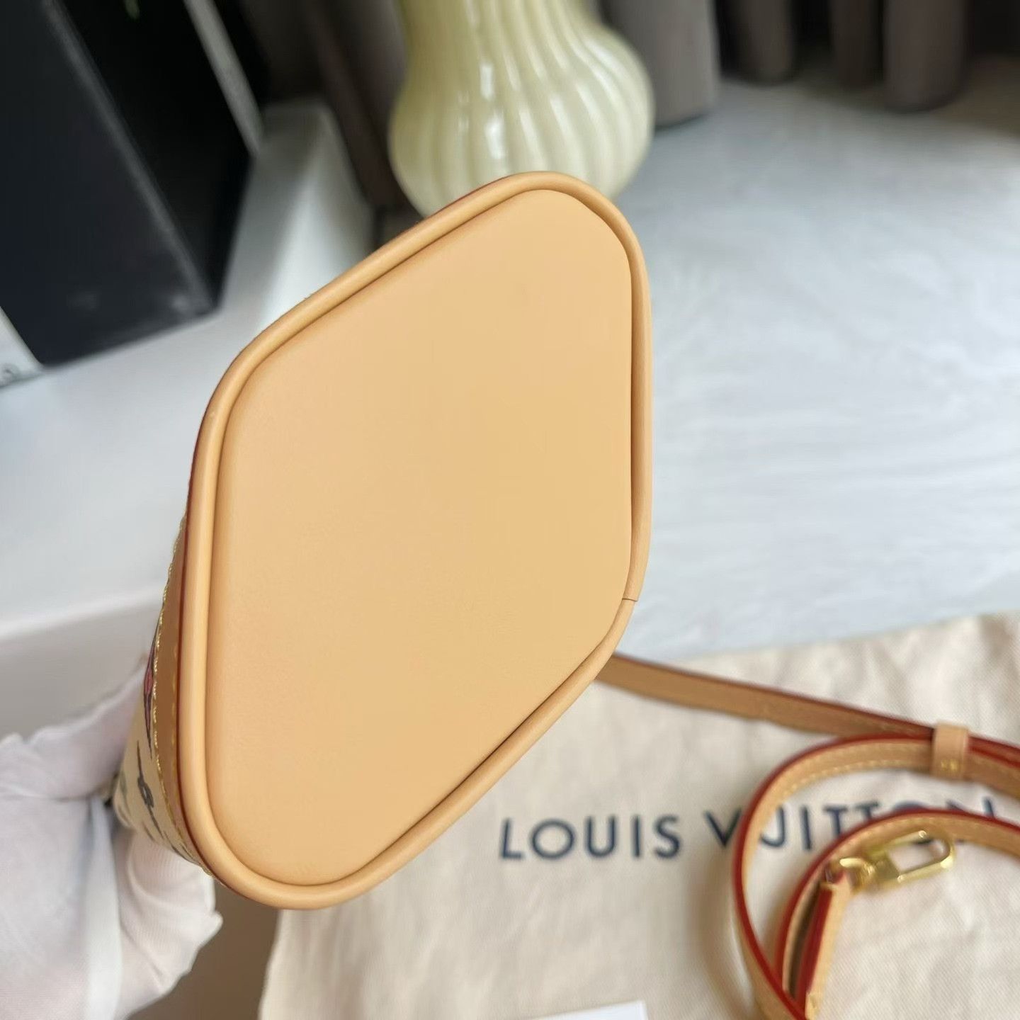 Louis Vuitton Pre-loved Bag Very good condition Size ONE SIZE - 6 Thumbnail