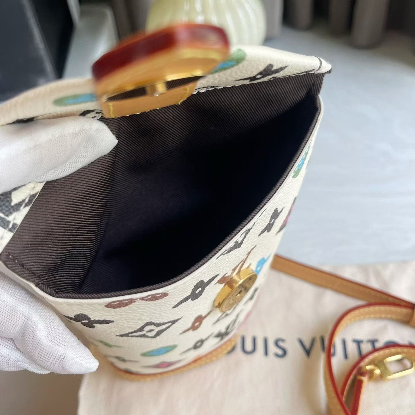 Louis Vuitton Pre-loved Bag Very good condition Size ONE SIZE - 8 Thumbnail