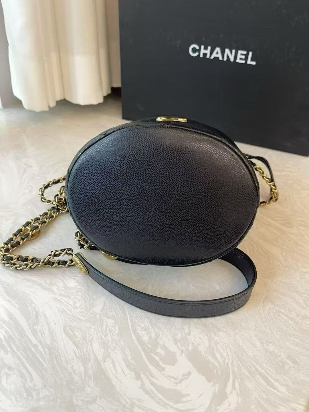 Chanel Pre-loved Bag Very good condition Size ONE SIZE - 5 Thumbnail