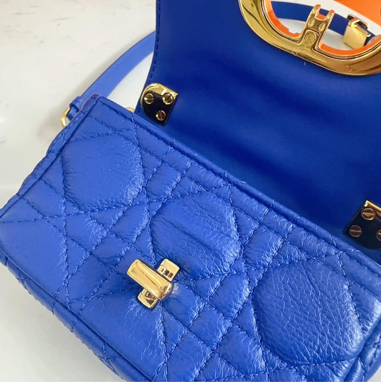 Dior Pre-loved Bag Very good condition Size ONE SIZE - 9 Thumbnail