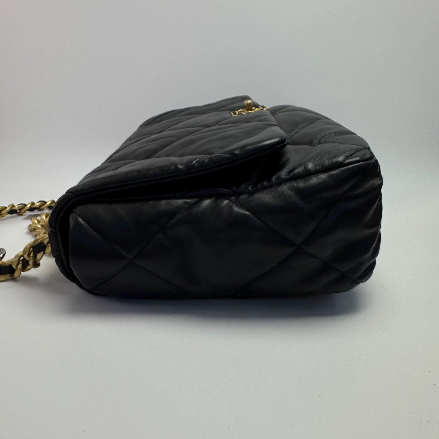 Chanel Pre-loved Bag Very good condition Size ONE SIZE - 3 Thumbnail