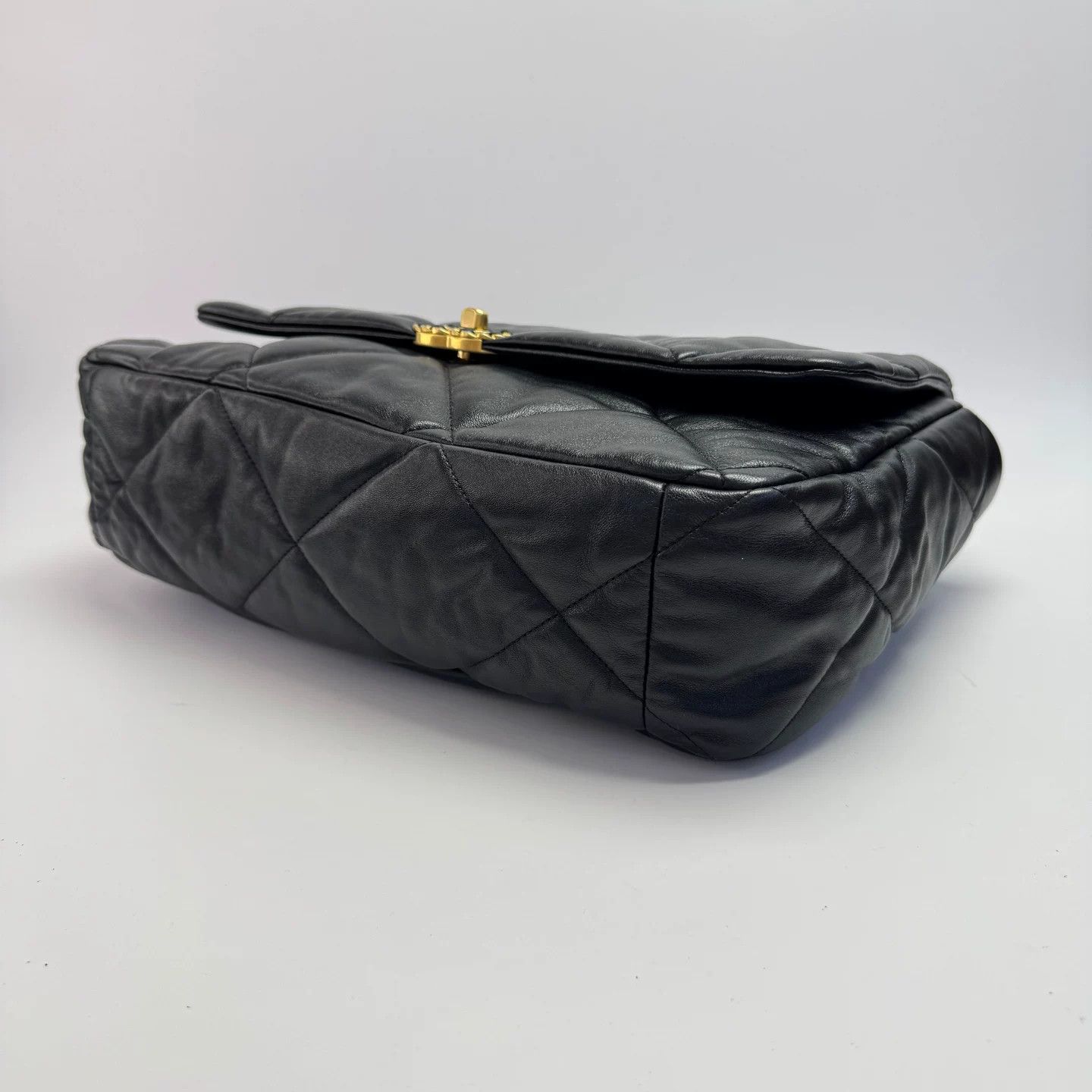 Chanel Pre-loved Bag Very good condition Size ONE SIZE - 6 Thumbnail