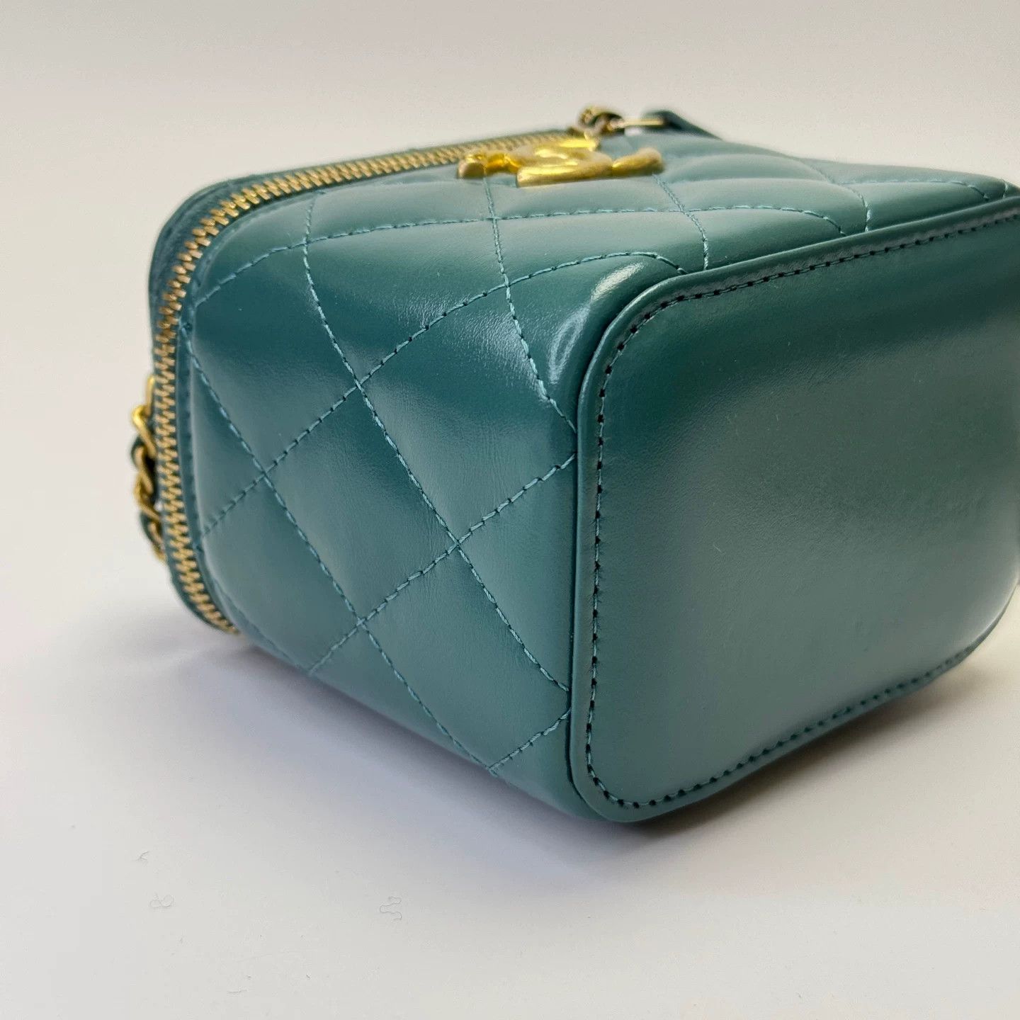 Chanel Pre-loved Bag Very good condition Size ONE SIZE - 6 Thumbnail