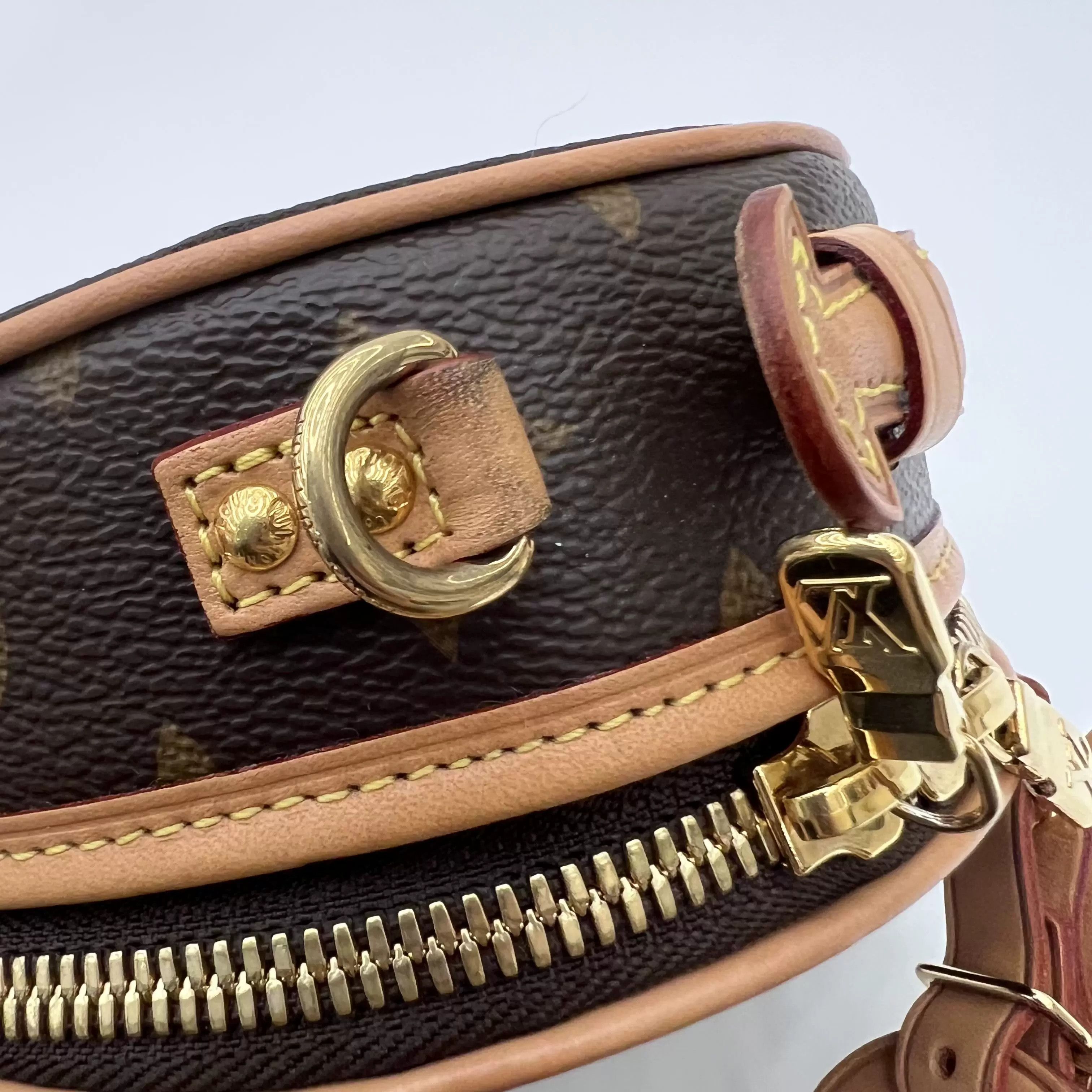 Louis Vuitton Pre-loved Bag Very good condition Size ONE SIZE - 9 Thumbnail