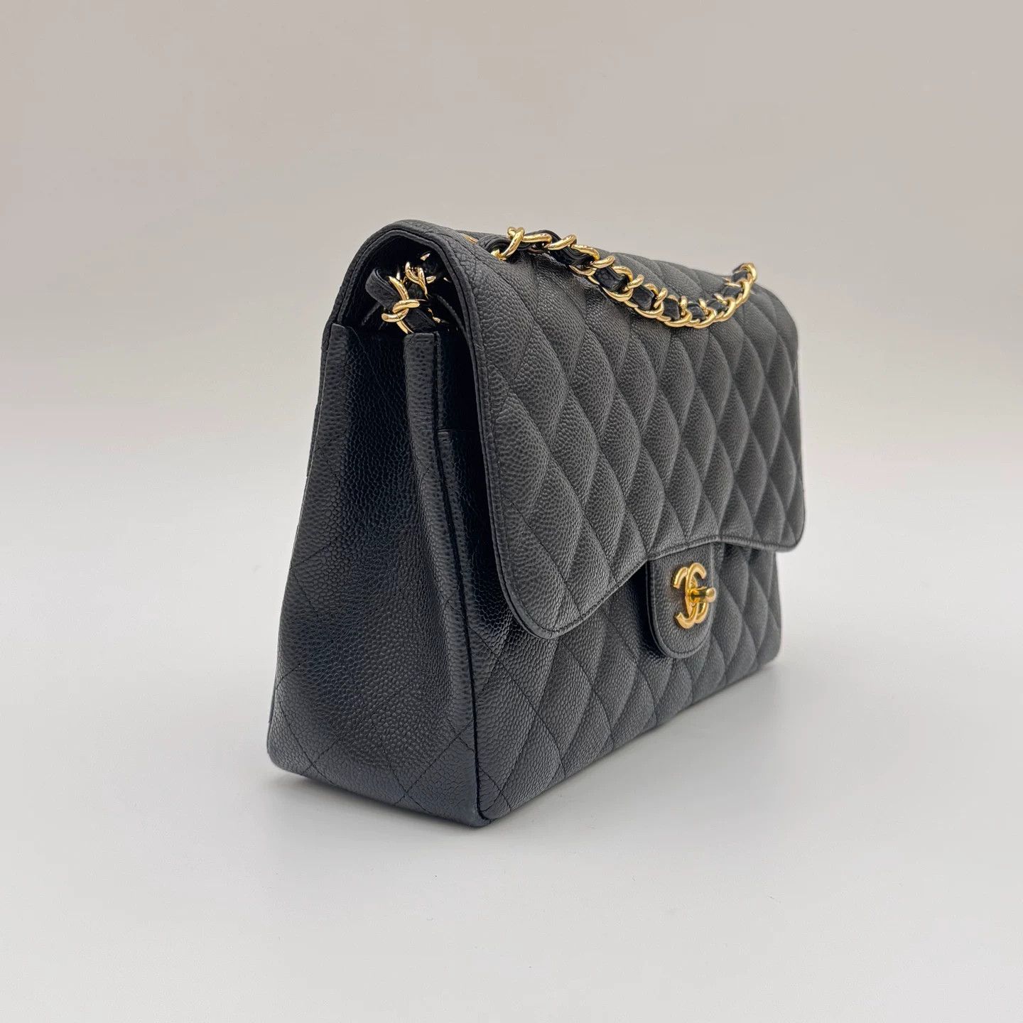 Chanel Pre-loved Bag Very good condition Size ONE SIZE - 4 Thumbnail