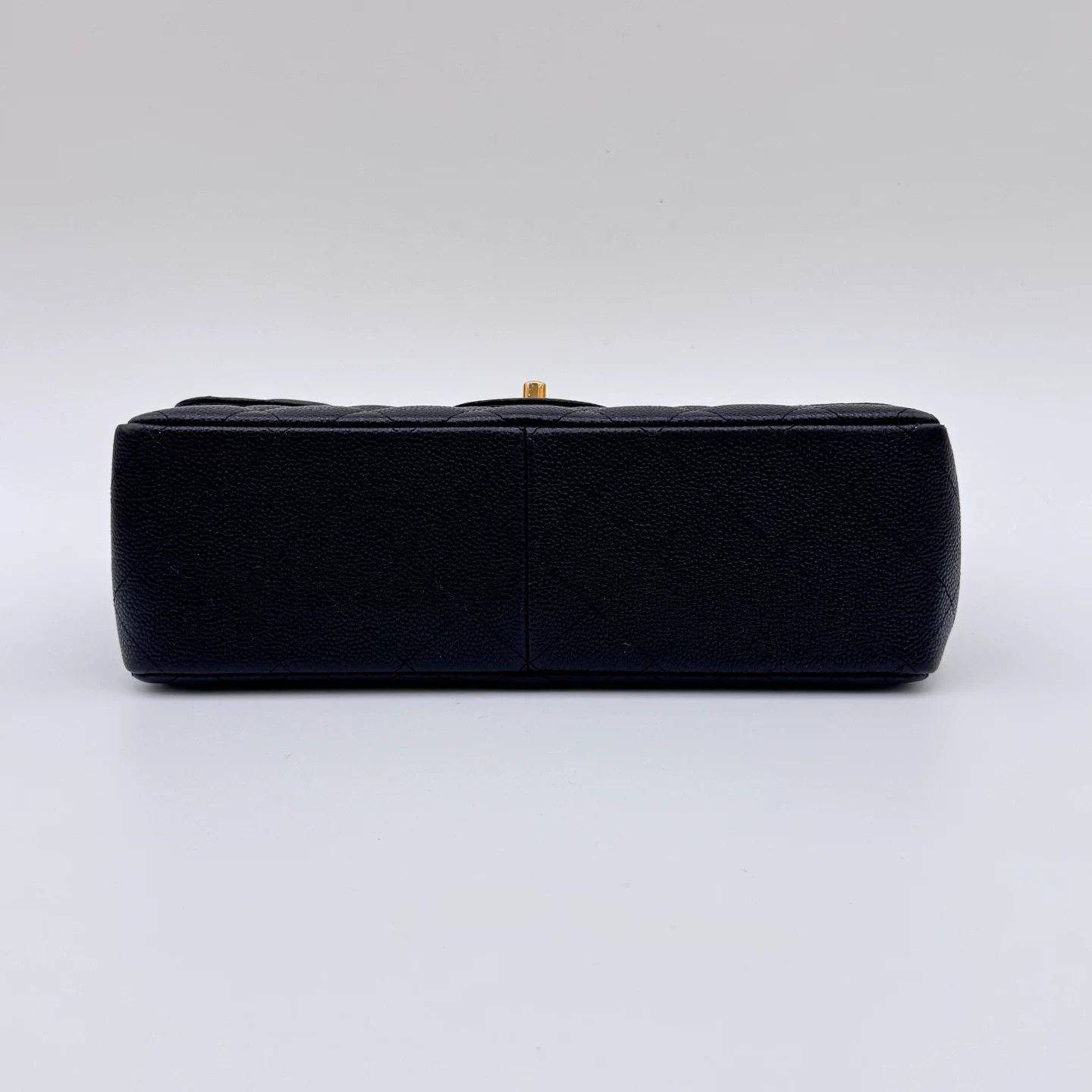 Chanel Pre-loved Bag Very good condition Size ONE SIZE - 6 Thumbnail