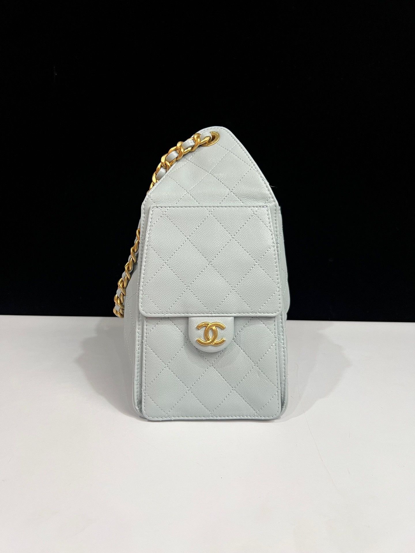 Chanel Pre-loved Bag Very good condition Size ONE SIZE - 5 Thumbnail