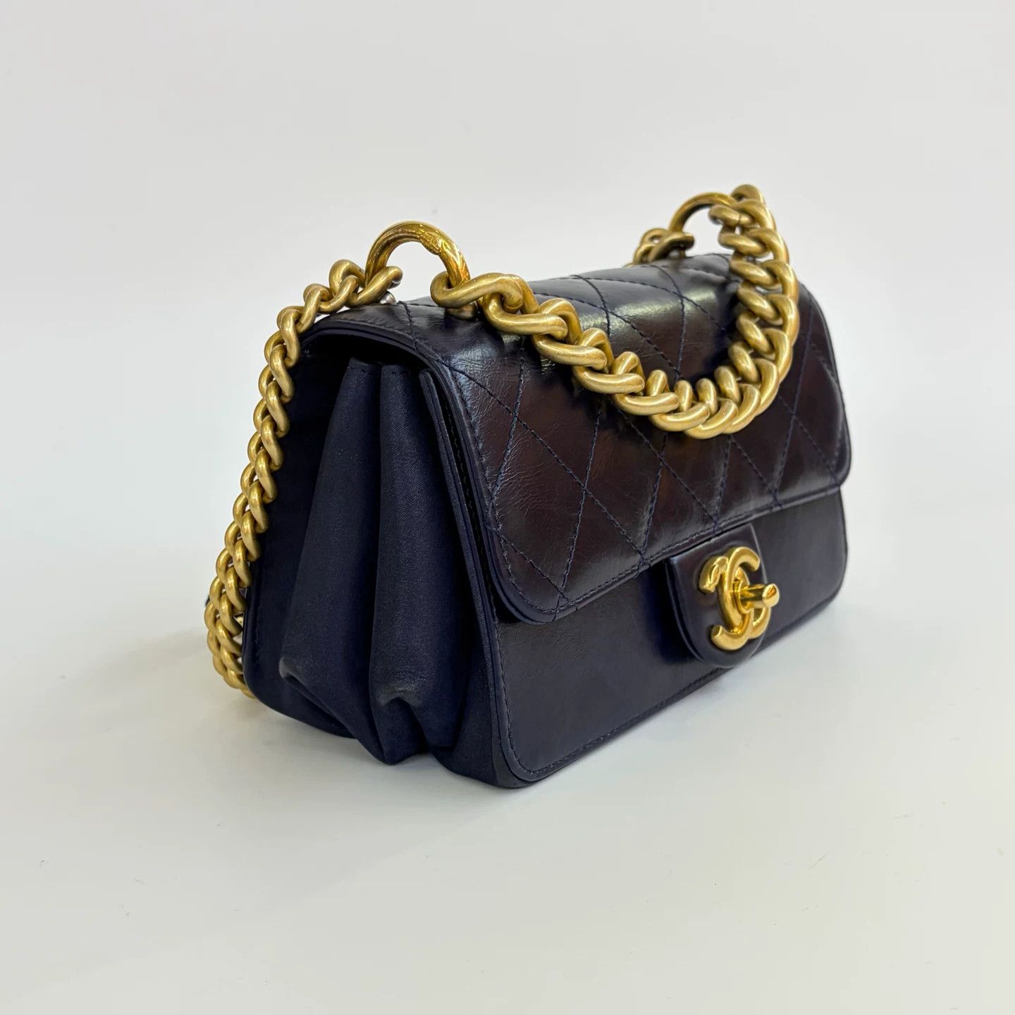Chanel Pre-loved Bag Very good condition Size ONE SIZE - 3 Thumbnail