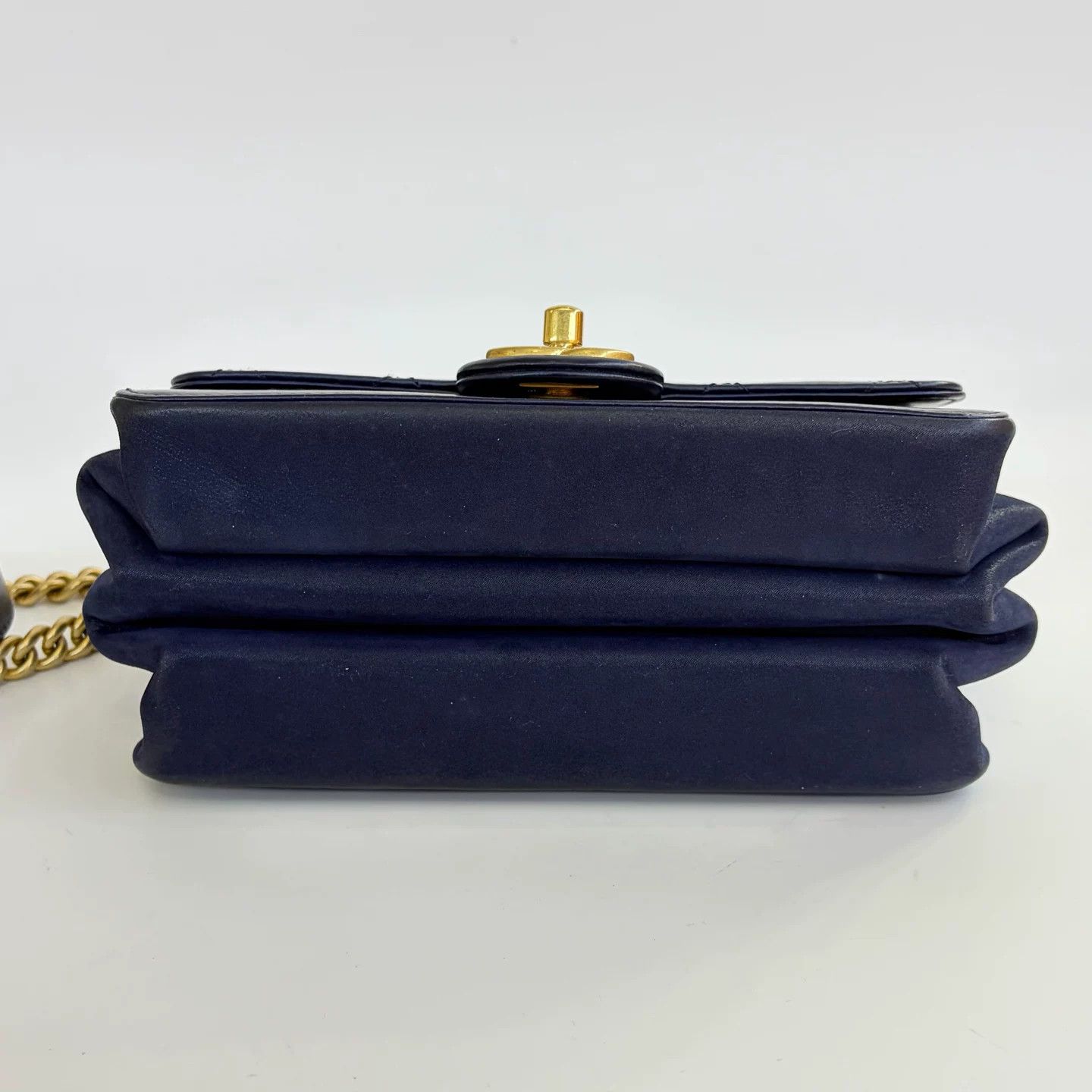 Chanel Pre-loved Bag Very good condition Size ONE SIZE - 7 Thumbnail