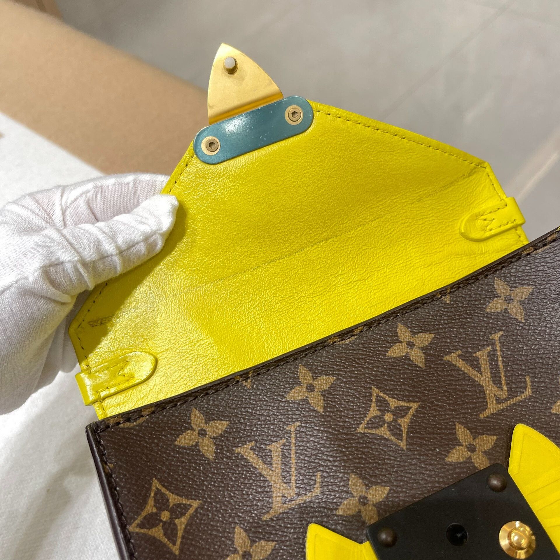Louis Vuitton Pre-loved Bag Very good condition Size ONE SIZE - 6 Thumbnail