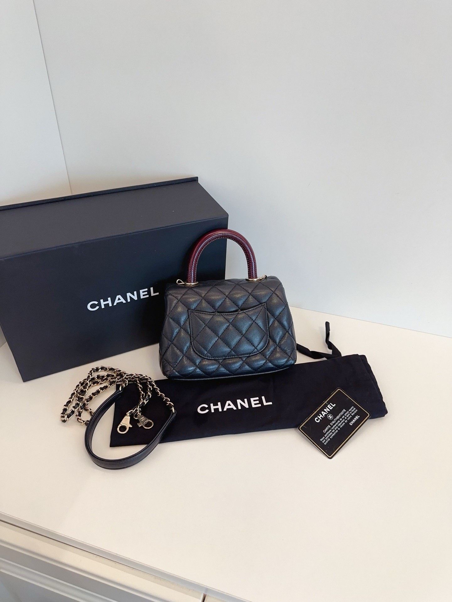 Chanel Pre-loved Bag Very good condition Size ONE SIZE - 2 Thumbnail